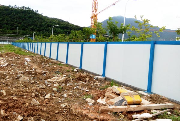 中瑞恒基建設(shè)集團(tuán)有限公司鹽田現(xiàn)代物流中心二期施工總承包工程項目部 (9).jpg